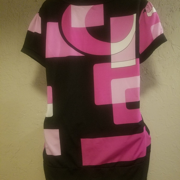 Top - Picture 2 of 2